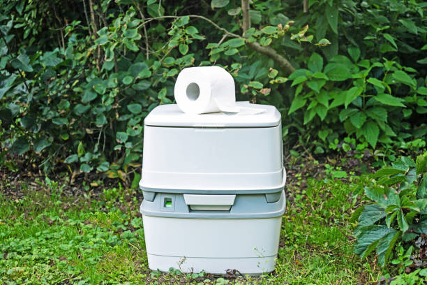 Best Portable restroom trailer rental  in Garrett, WA